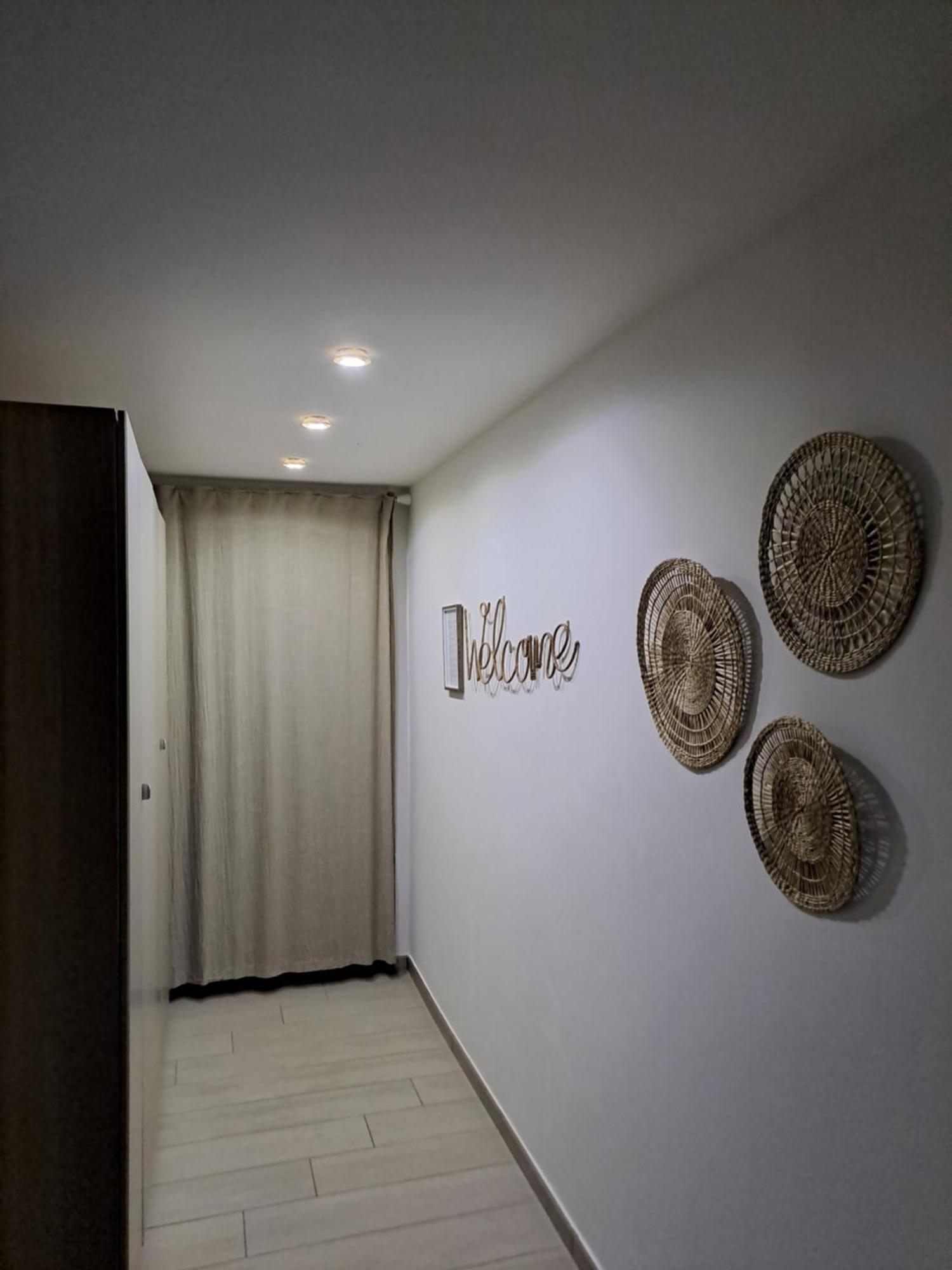 Fiumicino Airport Sunflower Room Eksteriør bilde